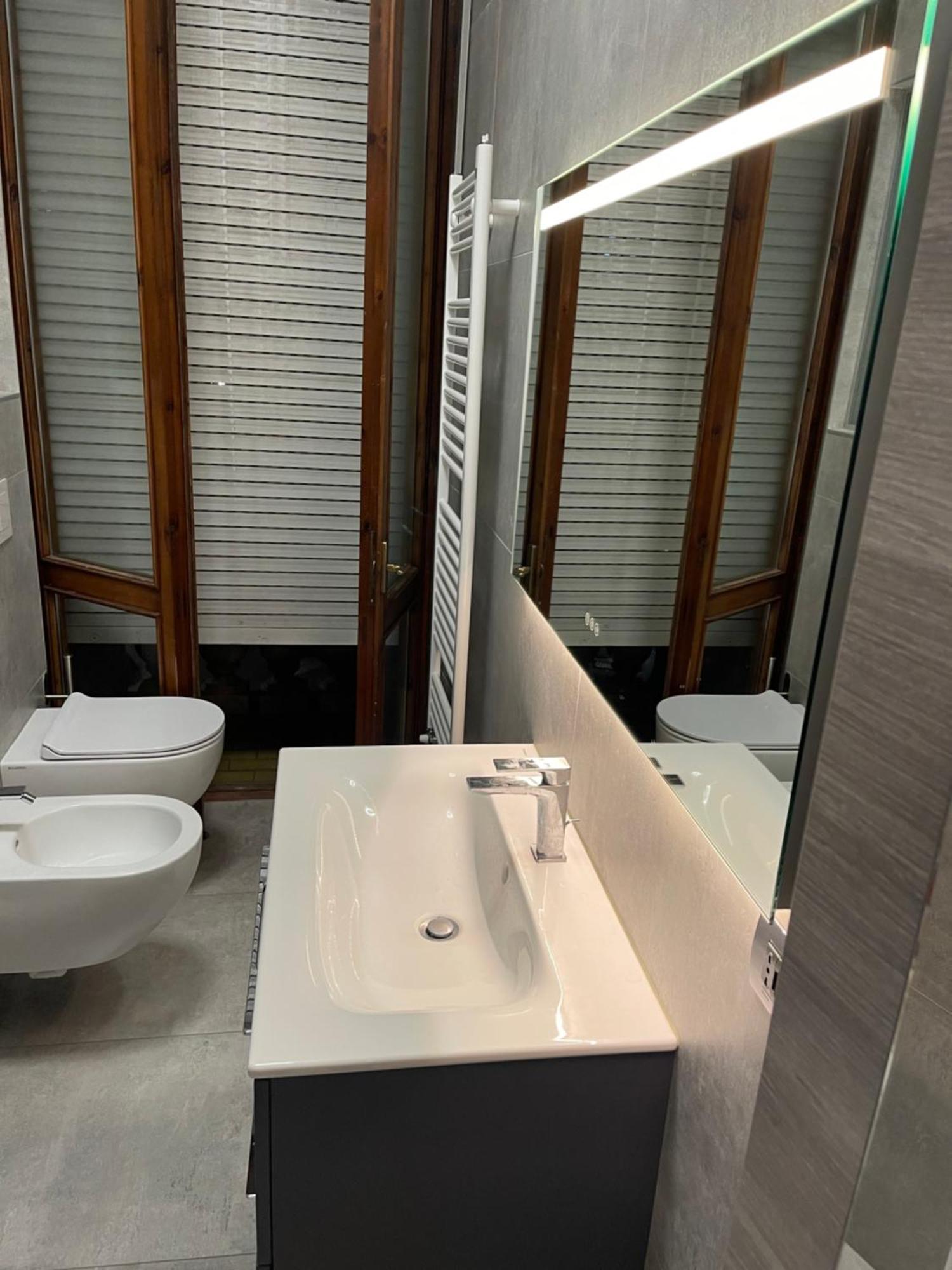 شقة Bilocale Zona Navigli ميلان المظهر الخارجي الصورة