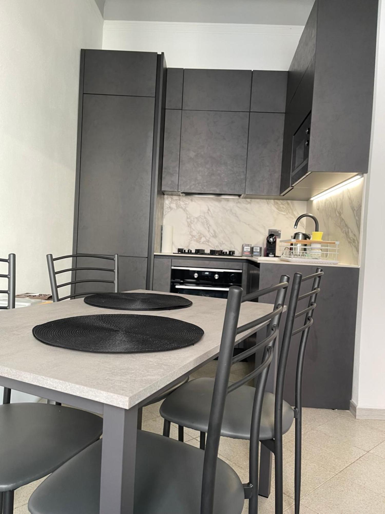 شقة Bilocale Zona Navigli ميلان المظهر الخارجي الصورة